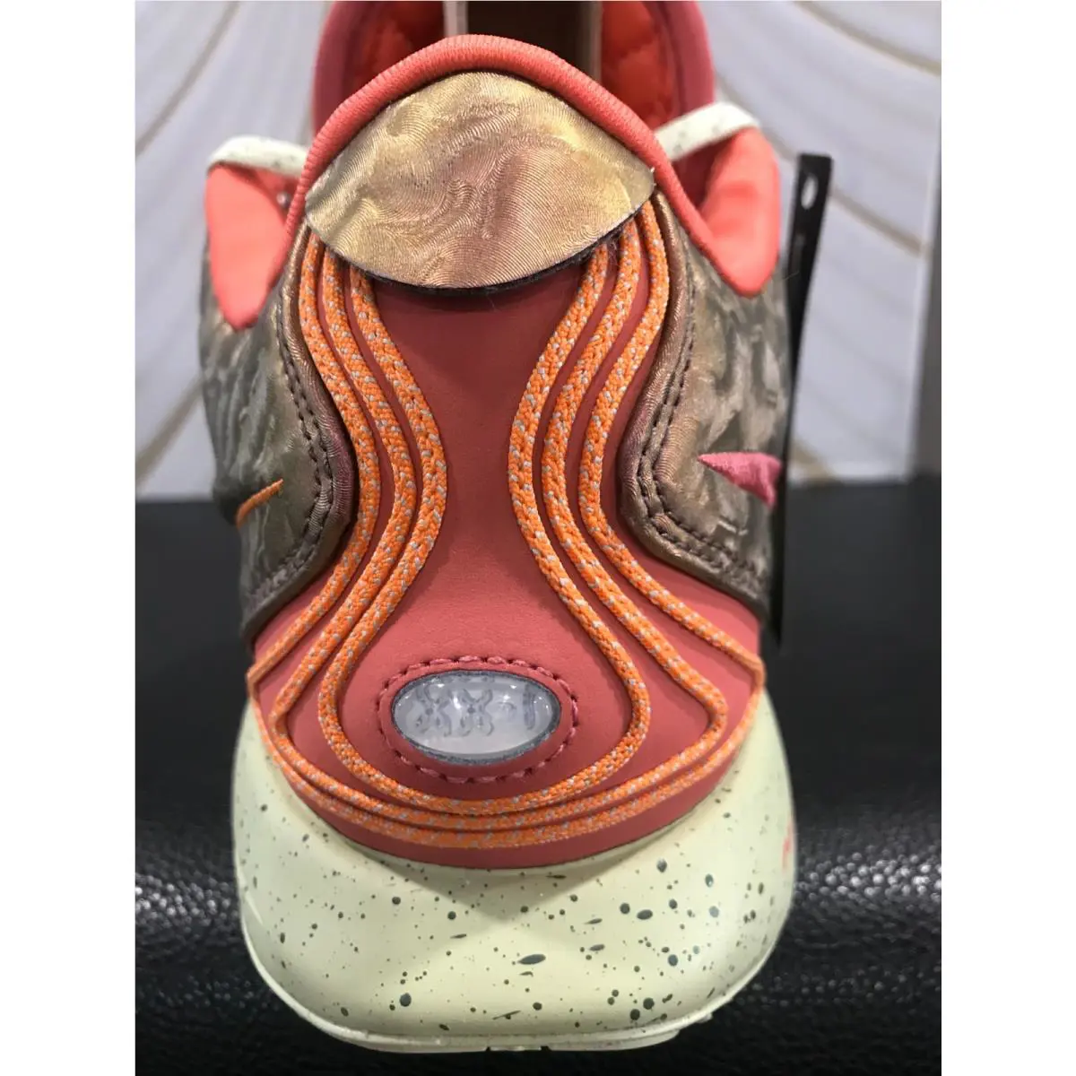 Nike shoes - Ember Glow/Elemental Gold (UPC: 196969658984) 5