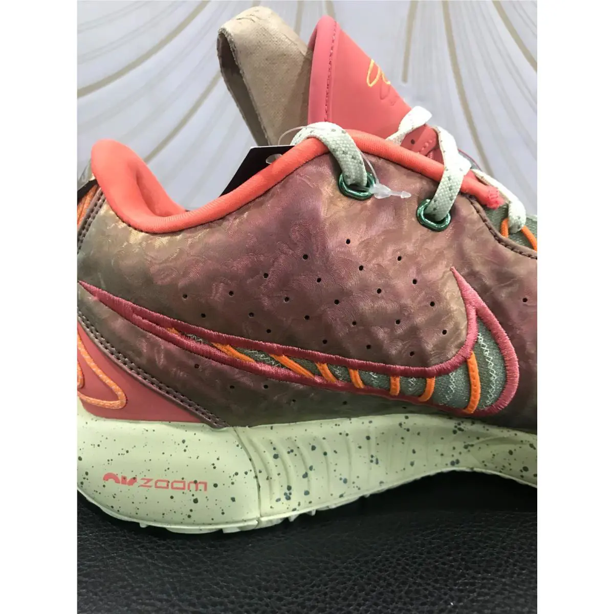 Nike shoes - Ember Glow/Elemental Gold (UPC: 196969658984) 6