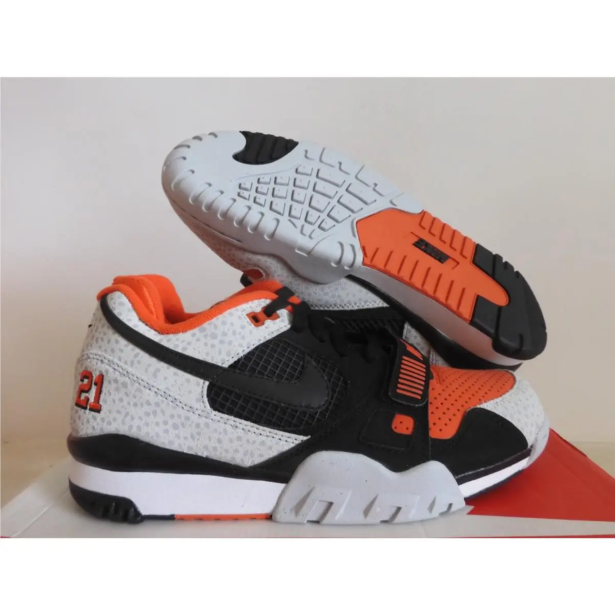 Nike Air Trainer 2 Premium QS Barry Sanders Safari Black Sz 7.5 632193-002