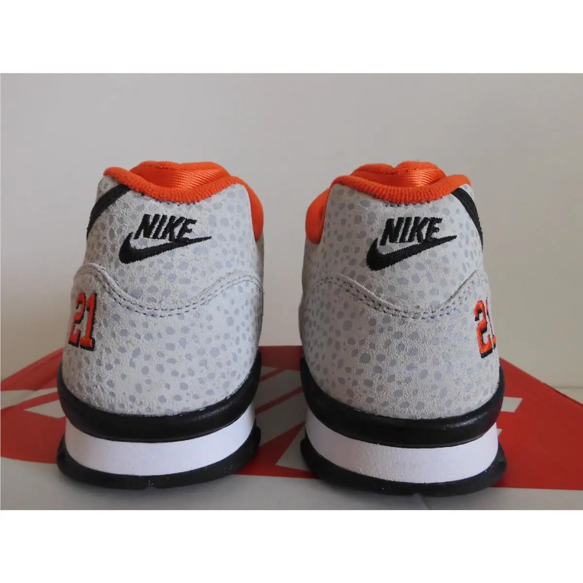 Nike shoes - Nike Air Trainer - Air Trainer - 632193-002 - Black (UPC: 826220057040) 2