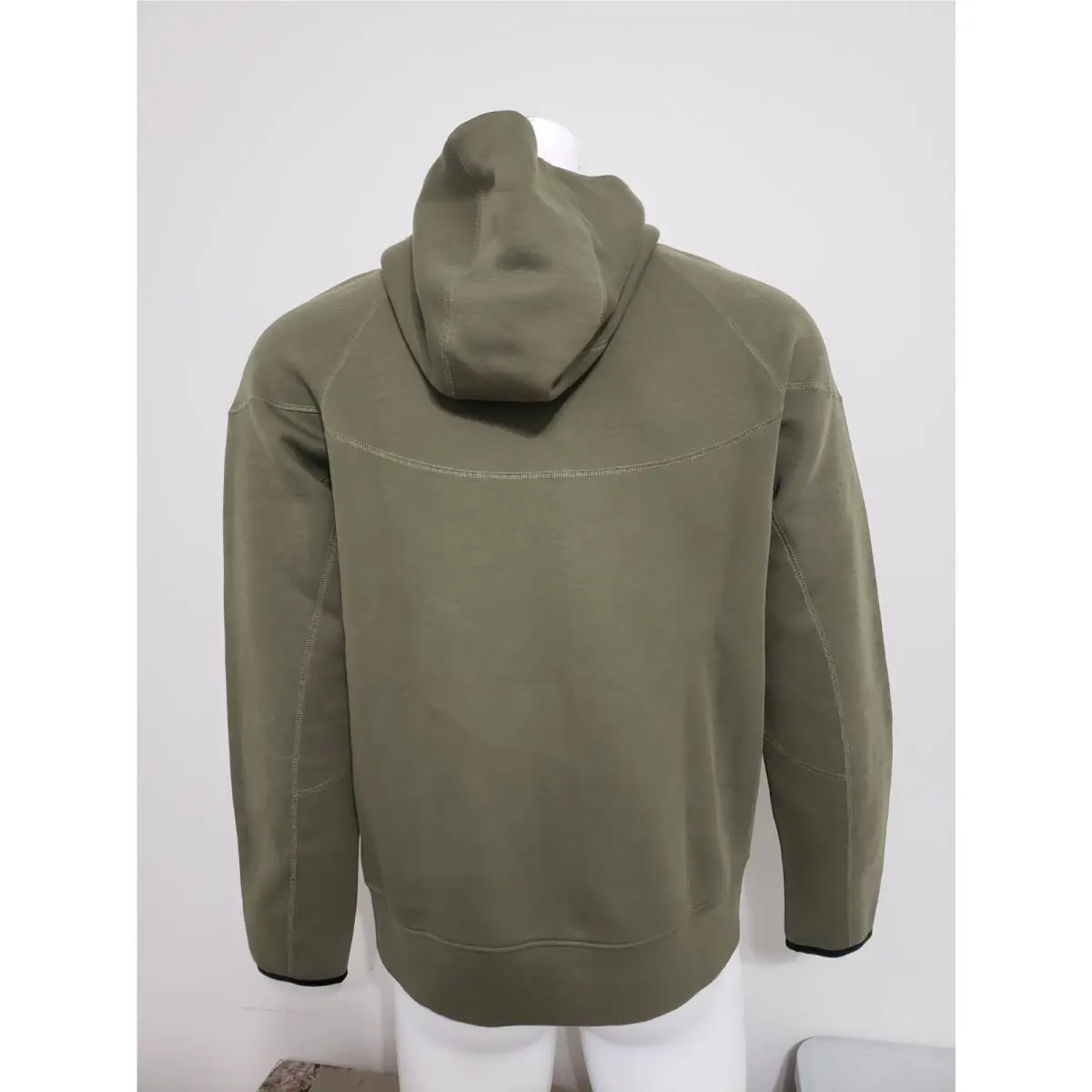 Nike clothing - Medium Olive (UPC: 196607413401) 1