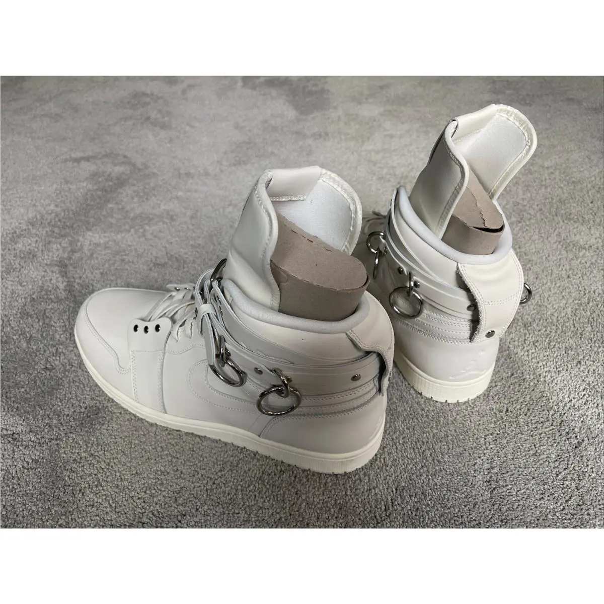 Nike shoes - Jordan 1 - White 4