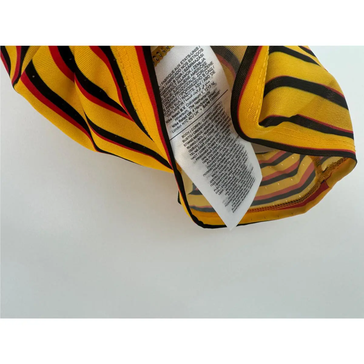 Nike clothing - Yellow 3