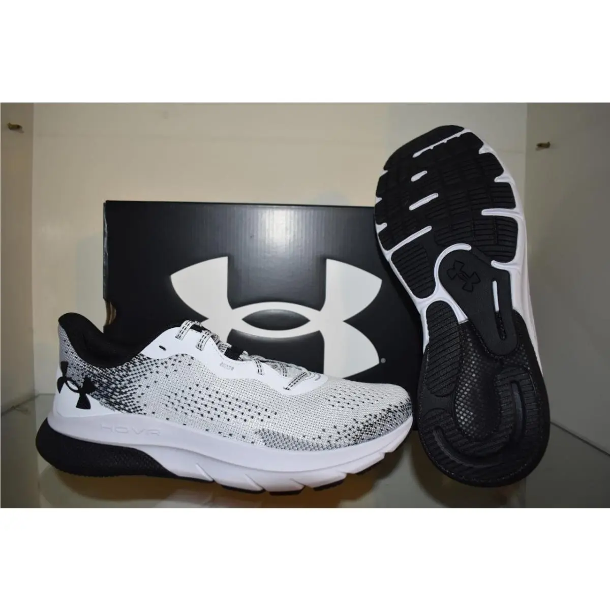 Under Armour shoes - Under Armour HOVR Turbulence - HOVR Turbulence - 3026520 105 - White 2