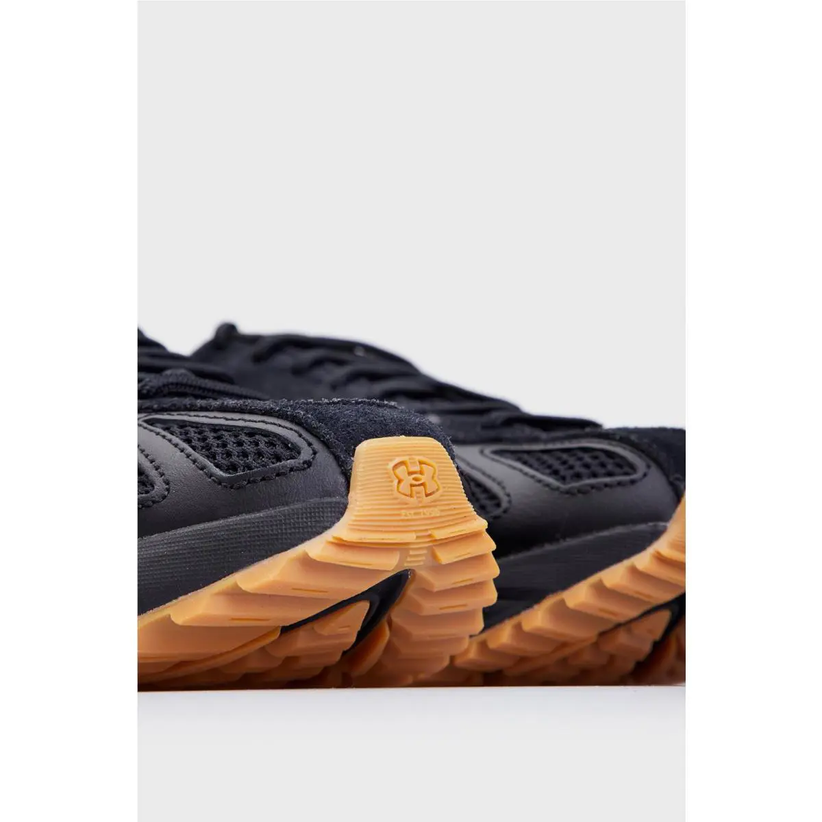 Under Armour shoes - HOVR Apparition TSM - HOVR Apparition TSM - Black 2