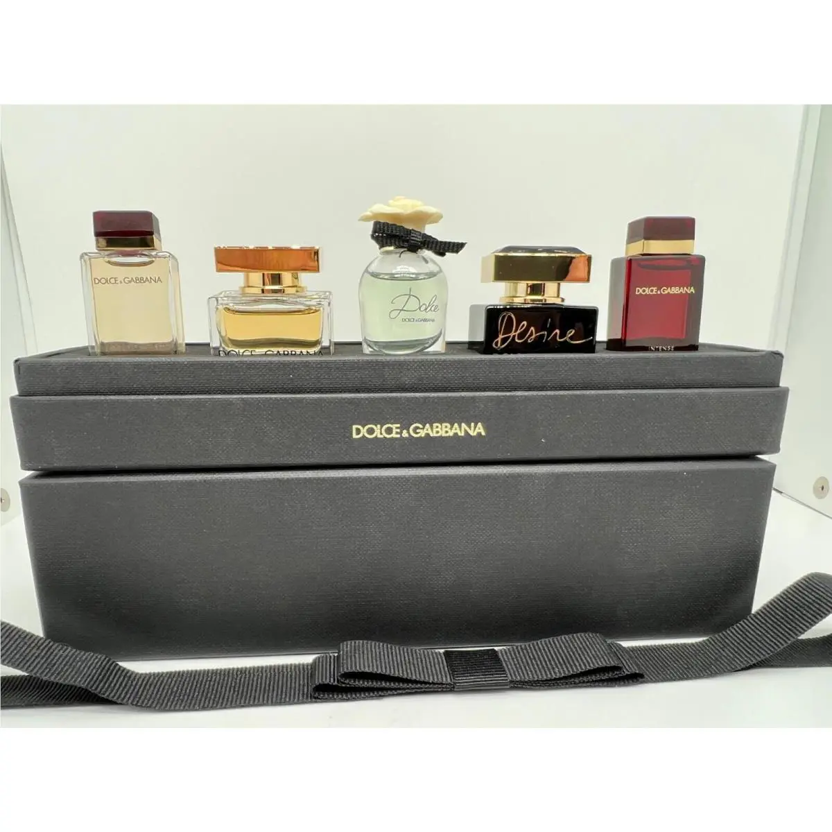 Dolce Gabbana For Women 5 Pieces Miniature Gift Set Nice For Traveling
