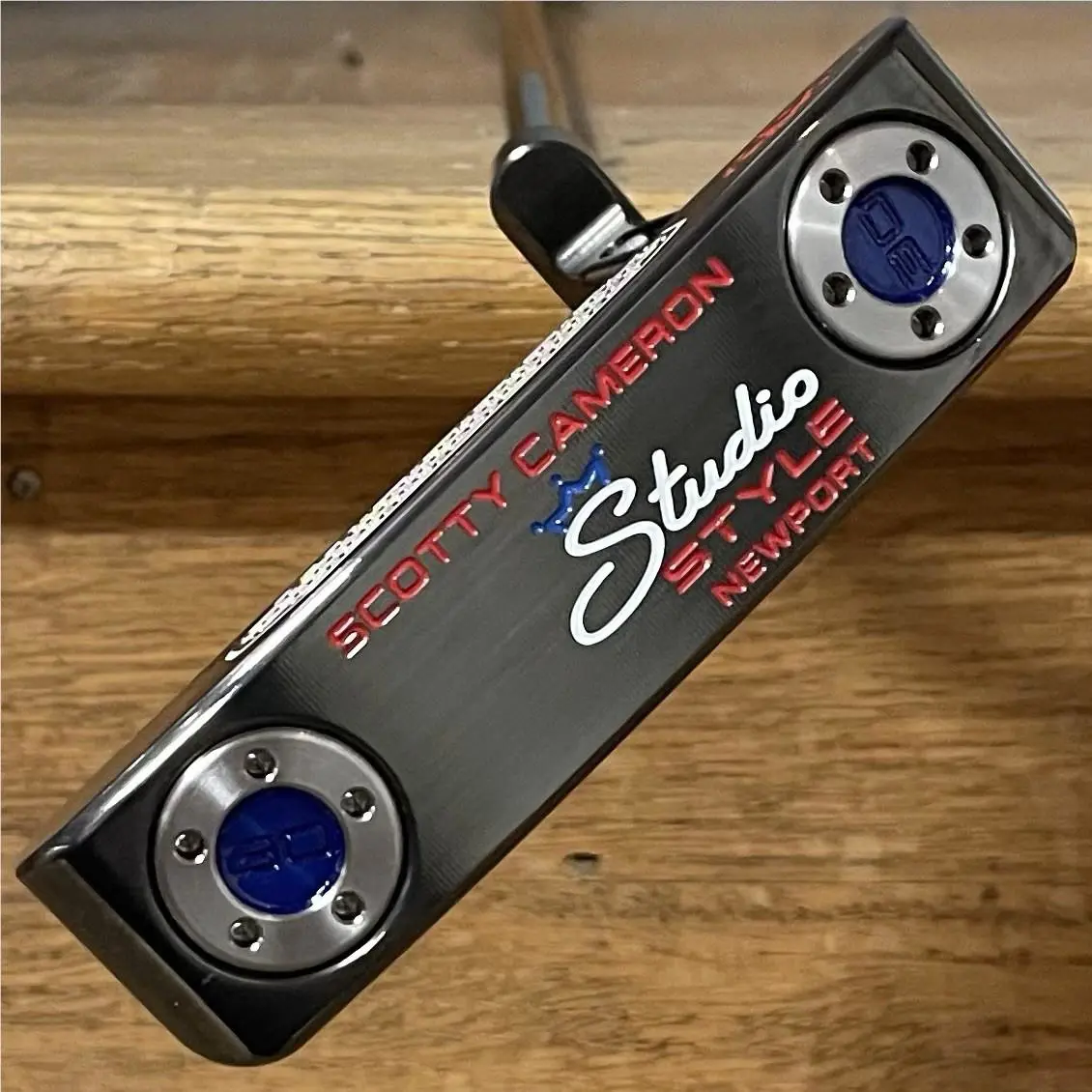 Scotty Cameron  - Studio Style Newport - 2025 - SCS - Xtreme Dark Finish - DLC - Multicolor, Lie Angle: Black 2