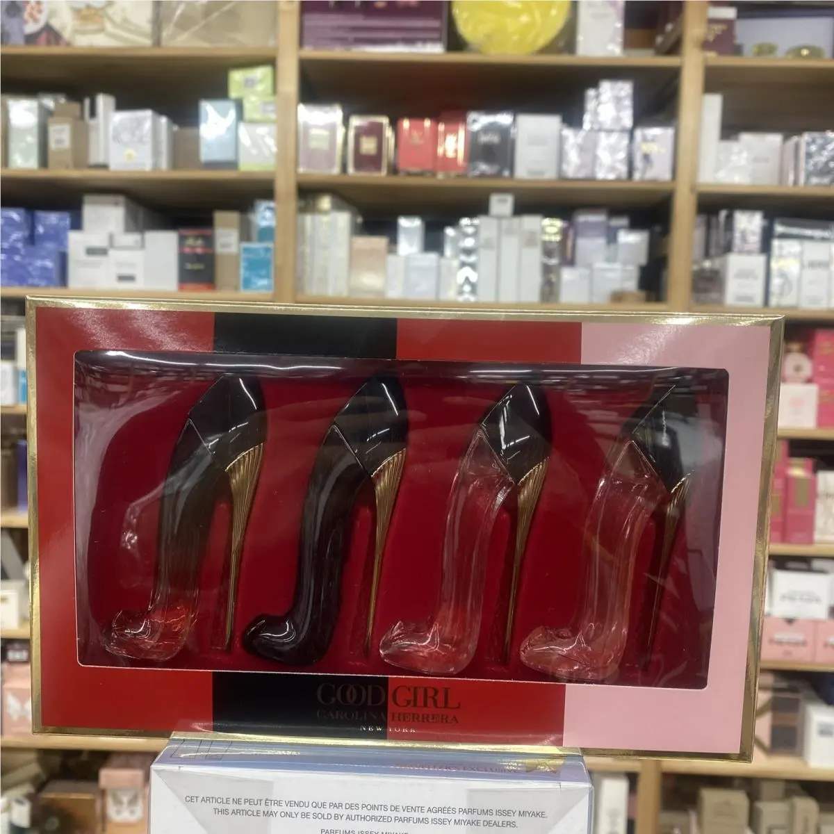 Good Girl BY  Eau DE Parfum 4 Pcs Gift Set Mini Travel Size by Carolina Herrera