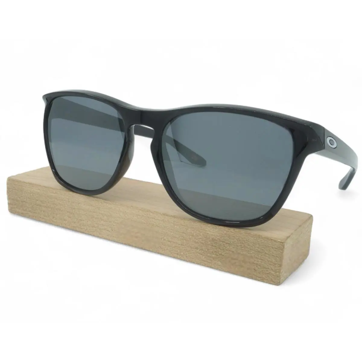 OO9479-02 Unisex Oakley Manorburn Sunglasses - Frame: Black Ink