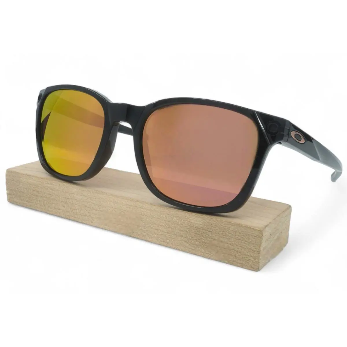 OO9018-06 Unisex  Ojector Polarized Sunglasses by Oakley
