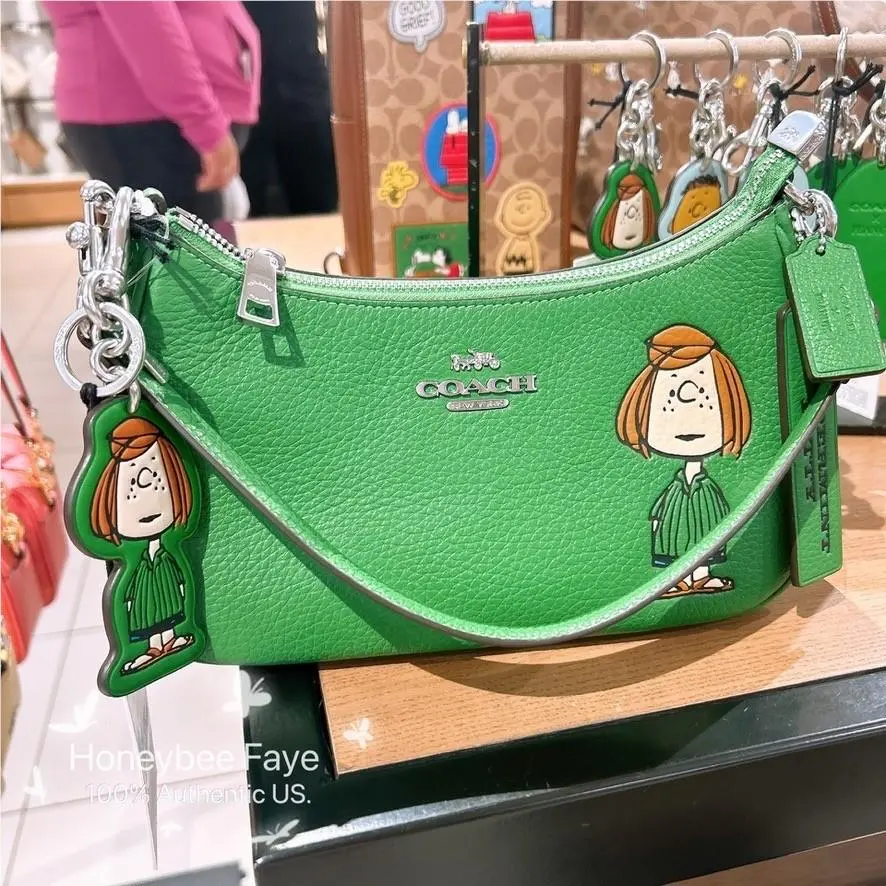 Coach X Peanuts Teri Shoulder Bag with Peppermint Patt Bag Charm CBJ77/CBG57