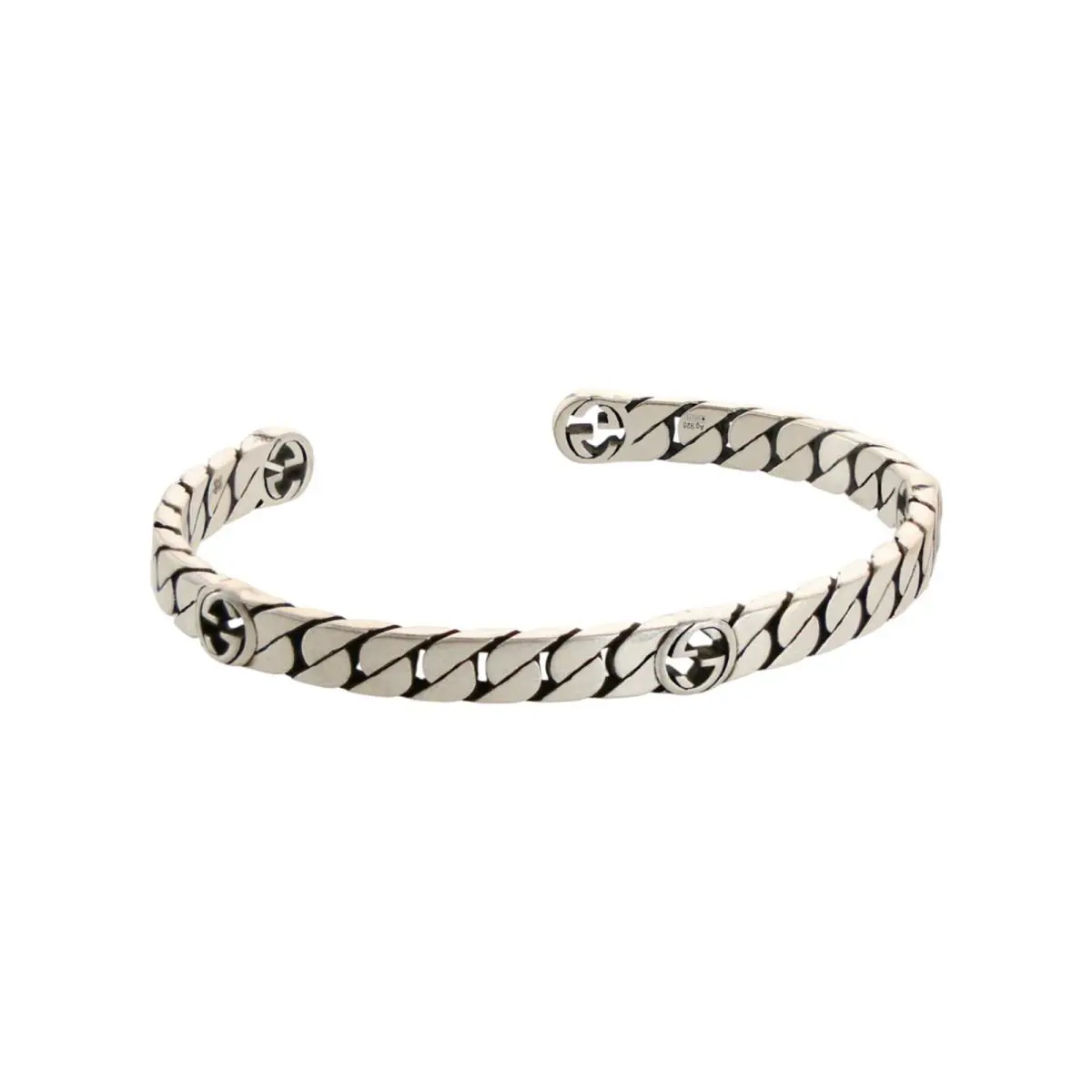 Gucci Unisex-adult Interlocking G Cuff Bracelet YBA661-526001-SLVER-18
