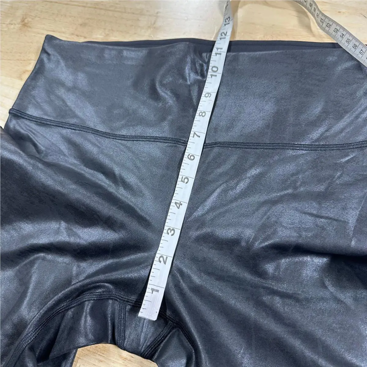 Lululemon clothing - Black 9