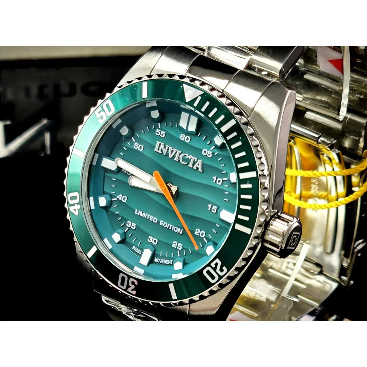 Invicta Pro Diver Swiss Movement Swiss Made Green Wave Dial Limited Edition