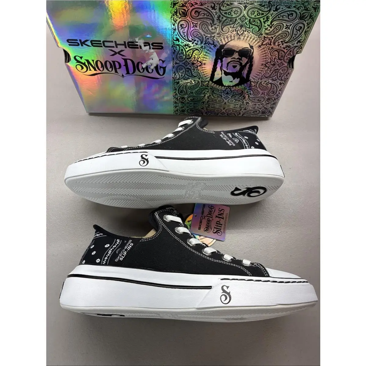 Unisex Snoop Dogg One-og Hands Free Slip-ins Black 6.5 Men’s / 8 Women by Skechers