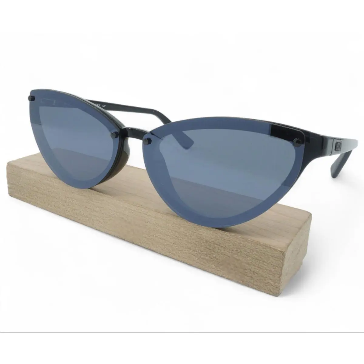 MCM690S-001 Unisex Mcm Cat Eye Sunglasses