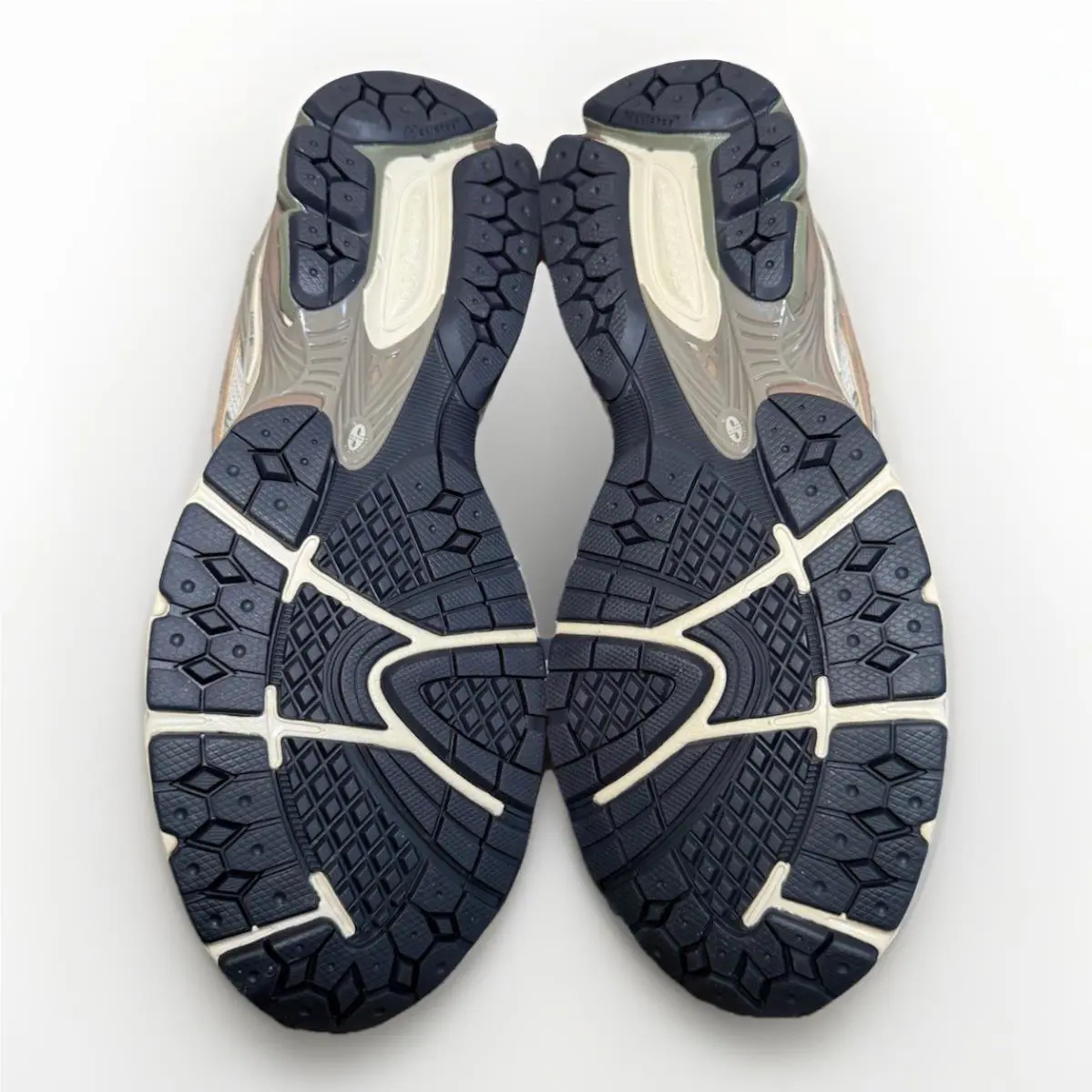 New Balance shoes - New Balance 1906 Utility - Utility - Cream (UPC: 197376852385) 4