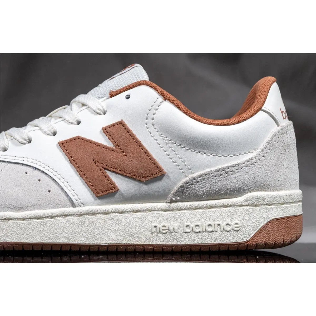 New Balance BB80 Leather Shoes For Men US Size 9