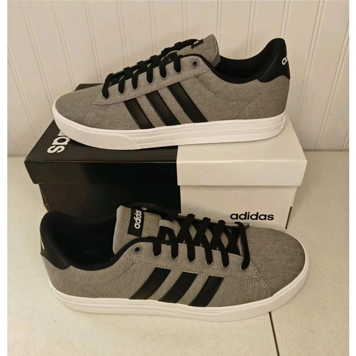 Adidas Mens Daily 2.0 F36629 sz 10.5 Grey Black White Sneakers Shoes Lace Up