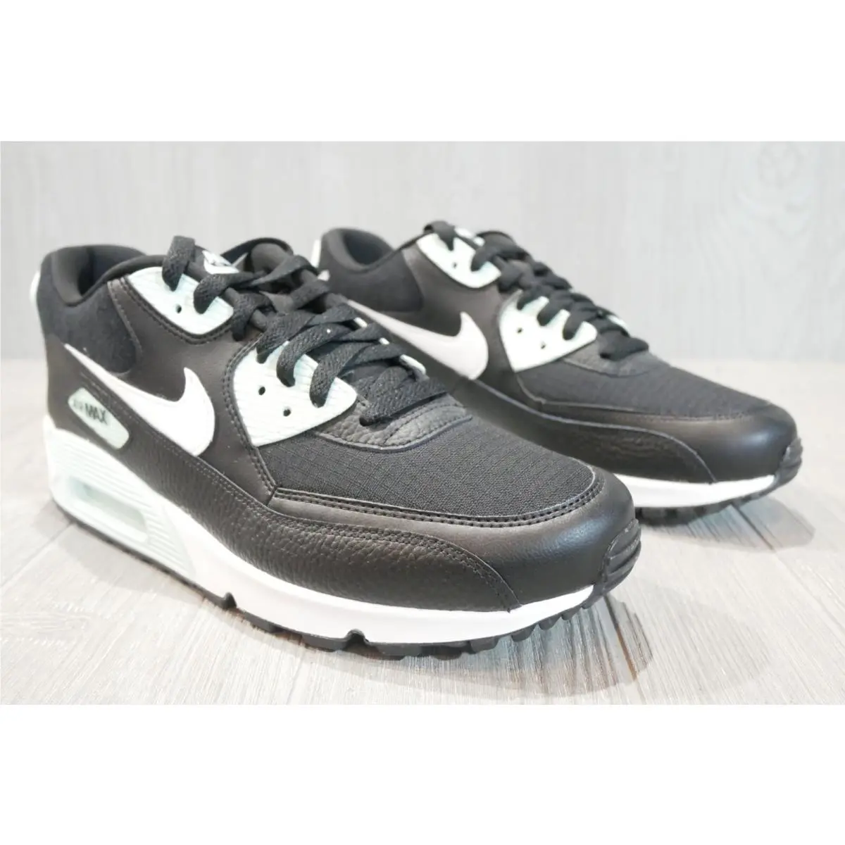 Nike shoes - Black 1