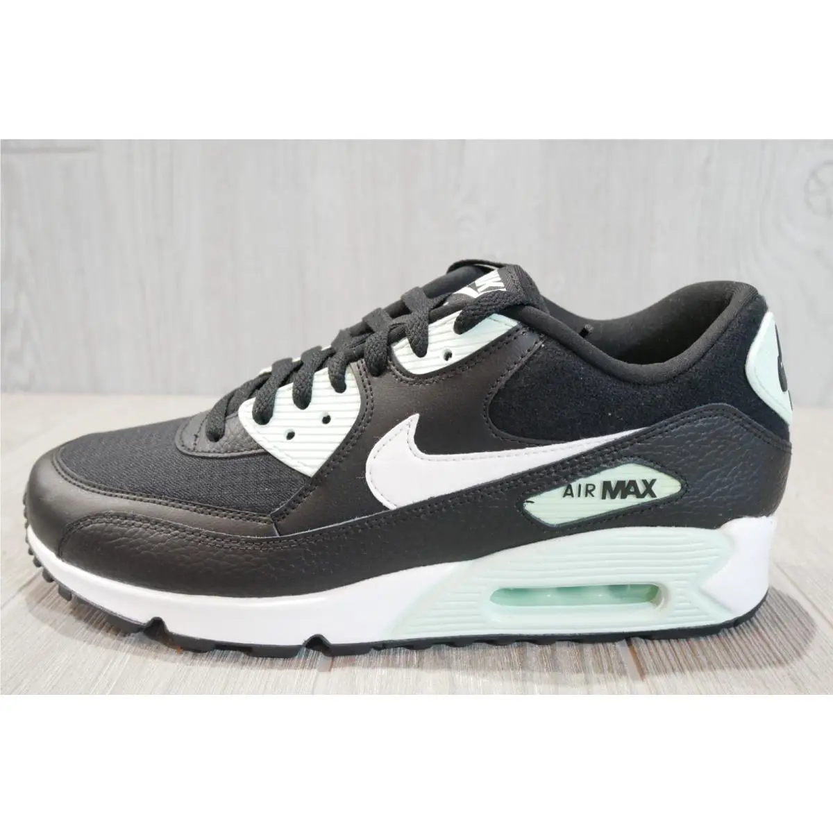 Nike shoes - Black 6