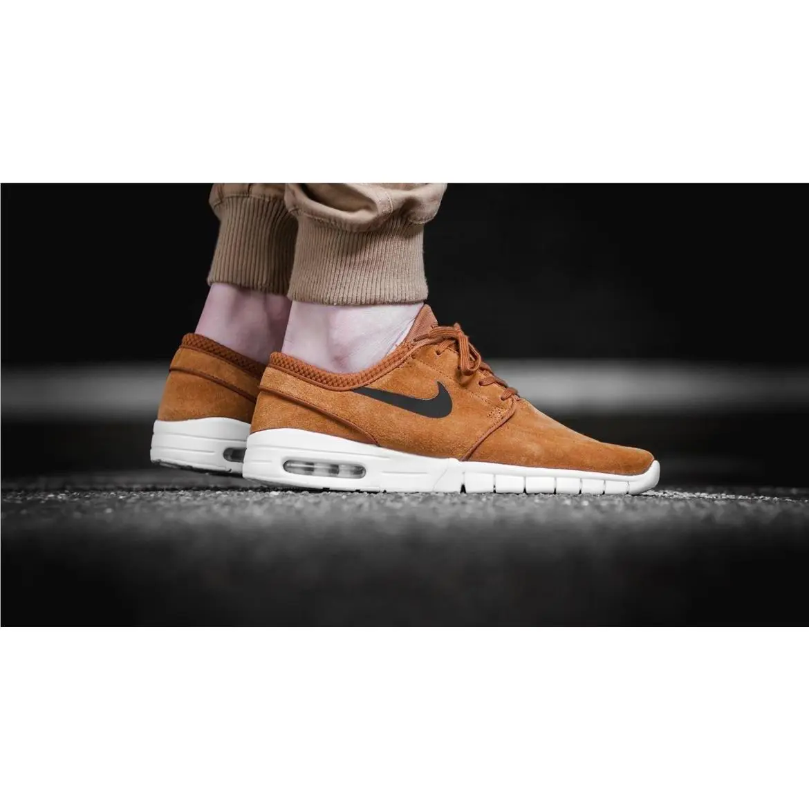 Nike shoes - 685299-201 - 685299-002 - Black 2