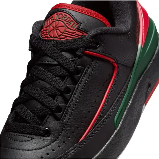 Nike shoes - Black/Red/Green 2
