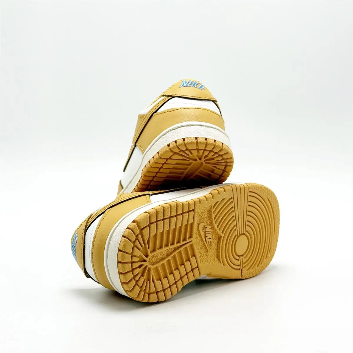 Nike shoes - NIKE DUNK LOW - DUNK LOW - Brown 3