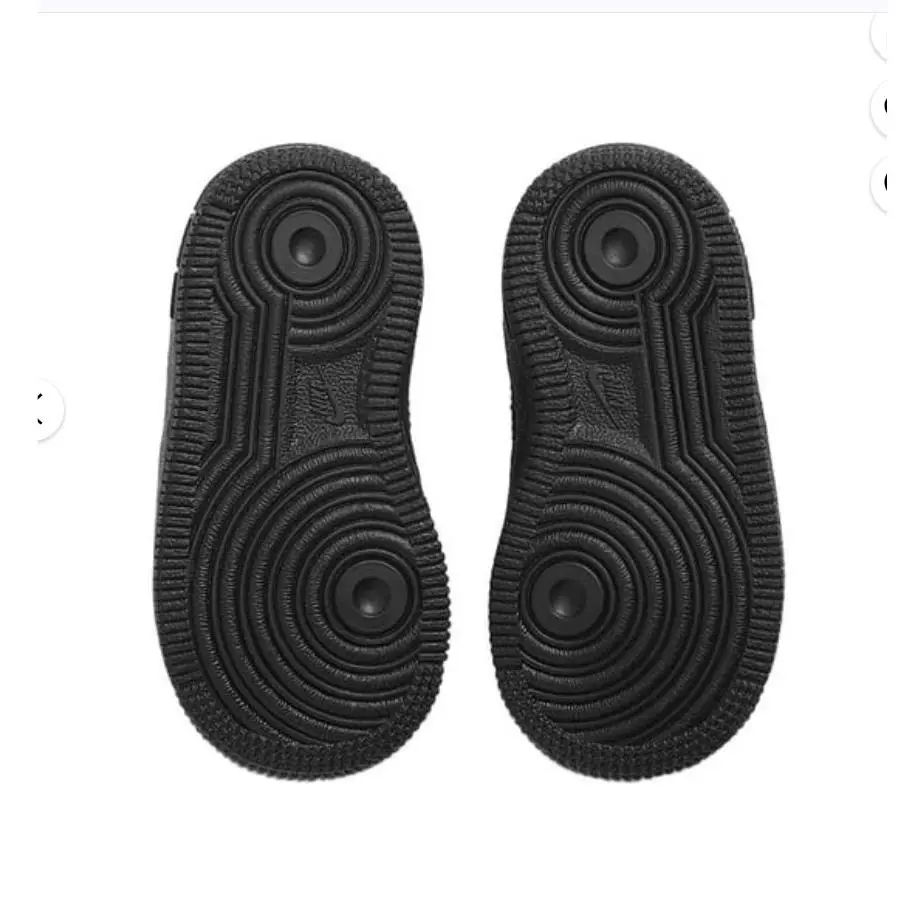 Nike shoes - Black 2