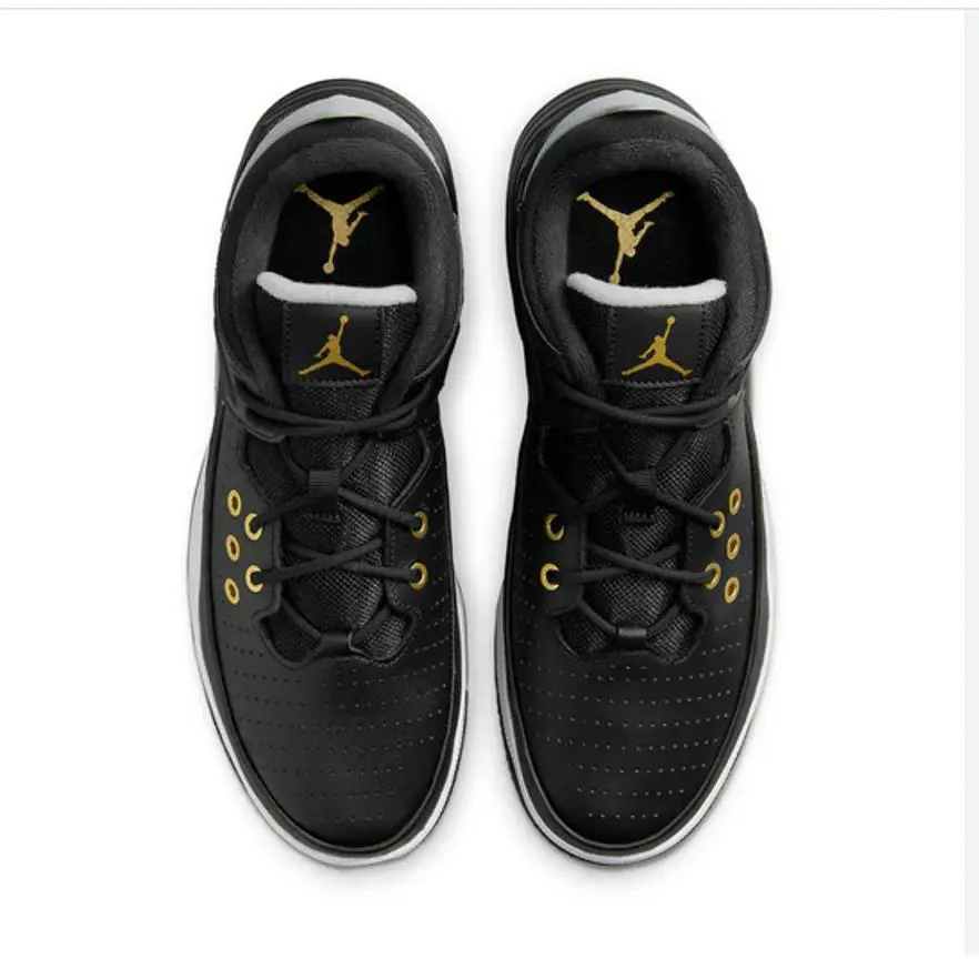 Nike shoes - Black/Gold/White 10