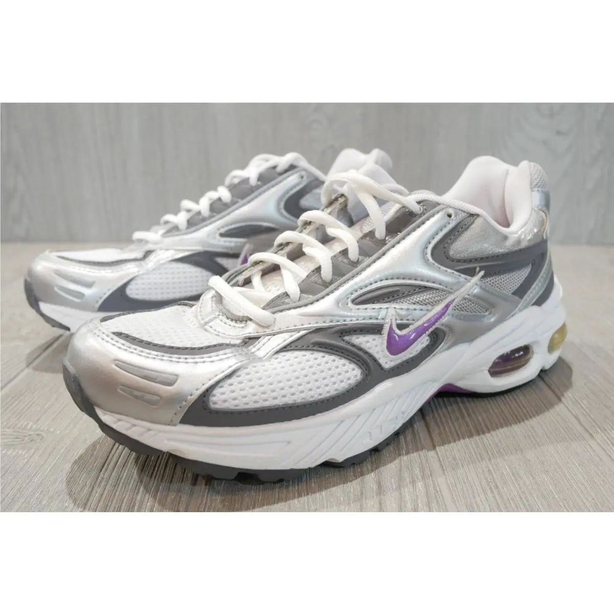 Nike shoes - Silver 0