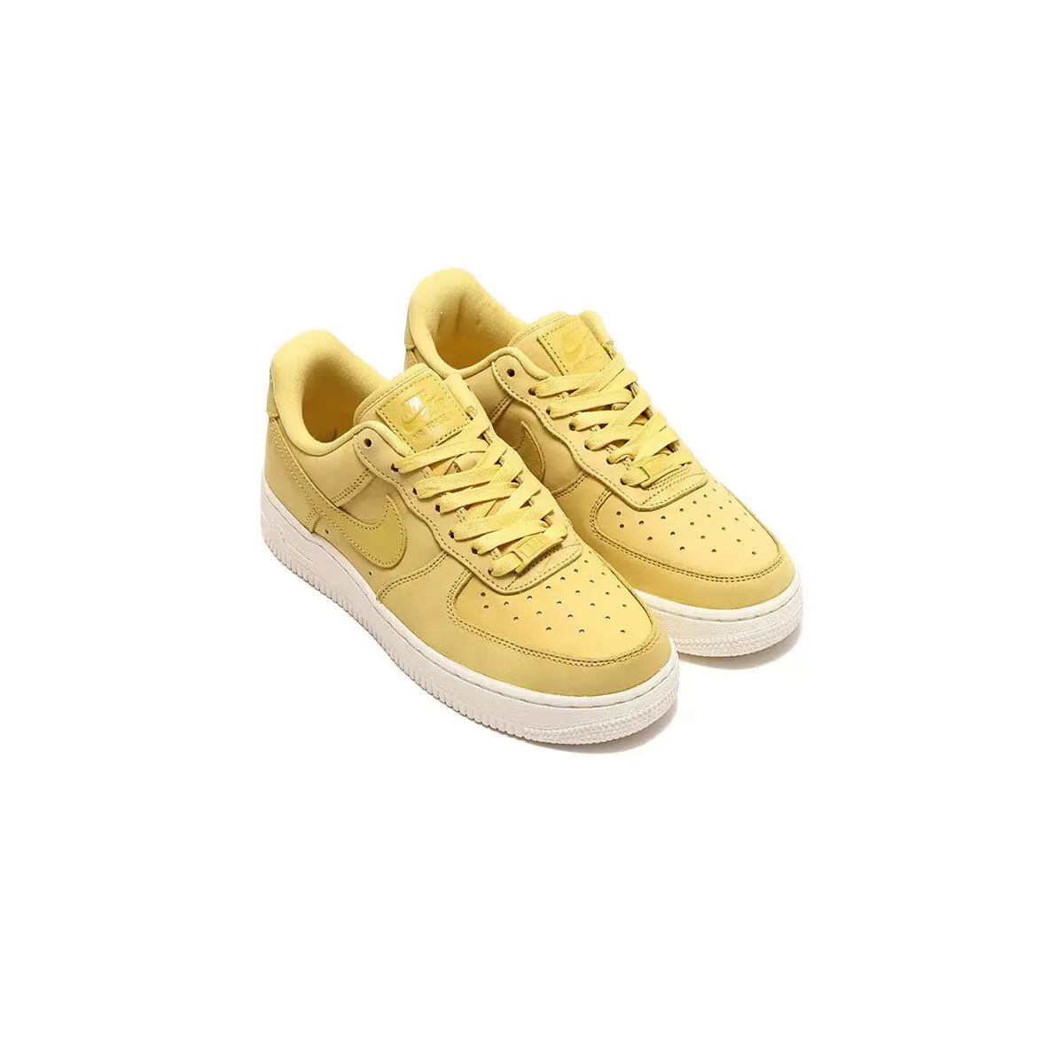 Nike shoes  - Saturn Gold 0