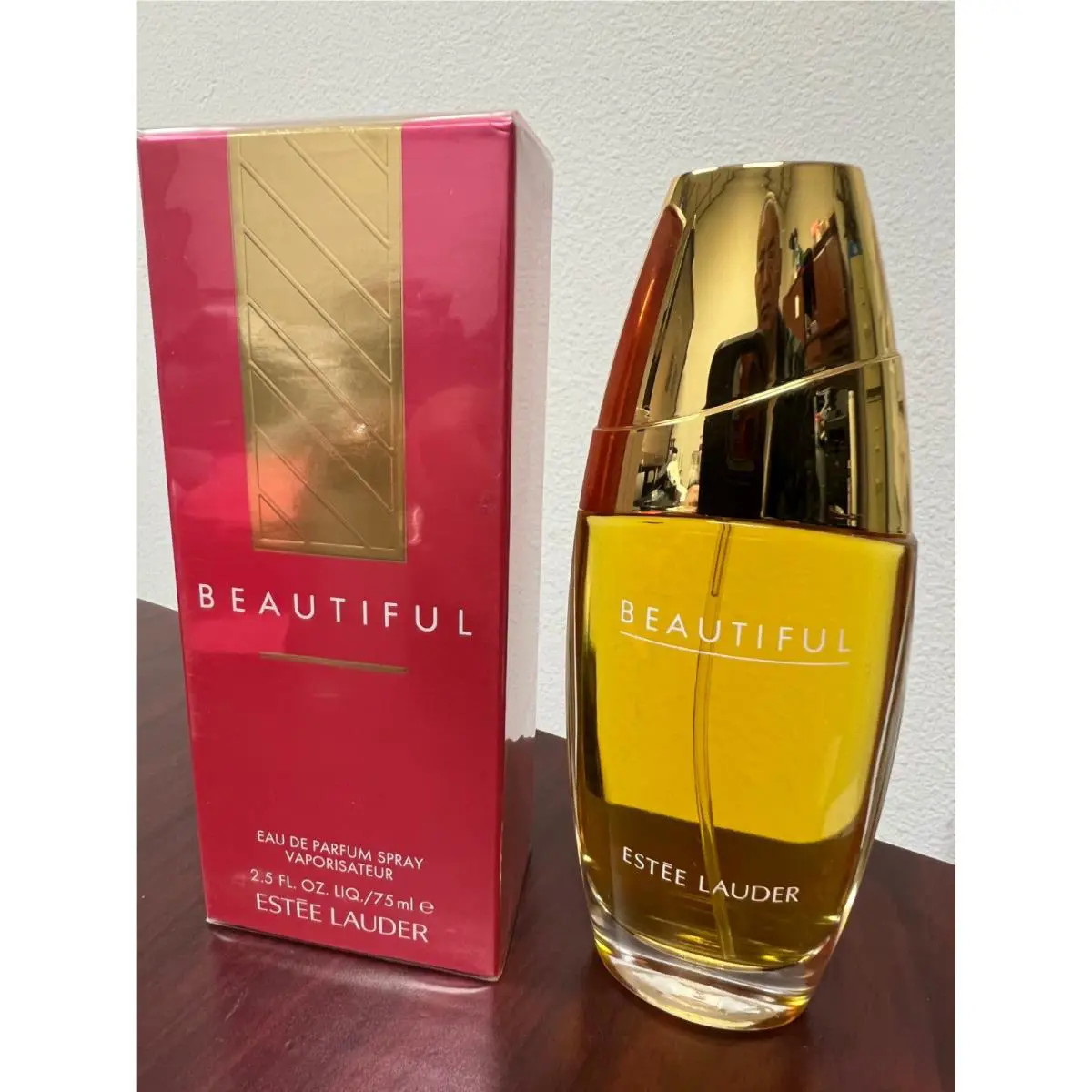 Beautiful by Estee Lauder 2.5 FL oz / 75 ML Eau De Parfum Spray Box