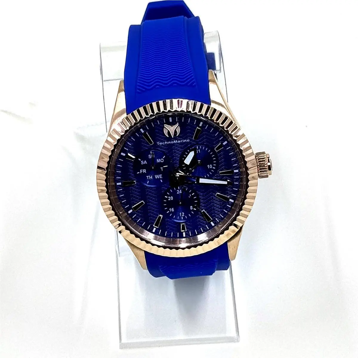 Technomarine TM-719027 Sea Dream 42mm Men`s Watch Quartz Stainless Steel 50m WR by TechnoMarine