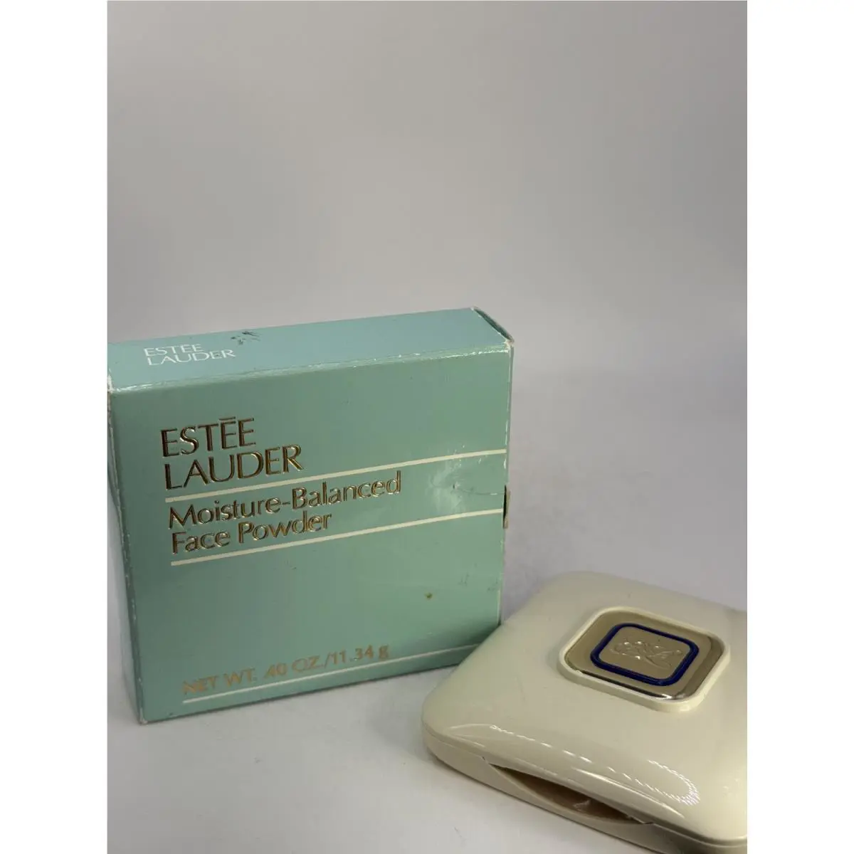 Estee Lauder Moisture Balanced Face Powder Transparent Buff 08 11.34g