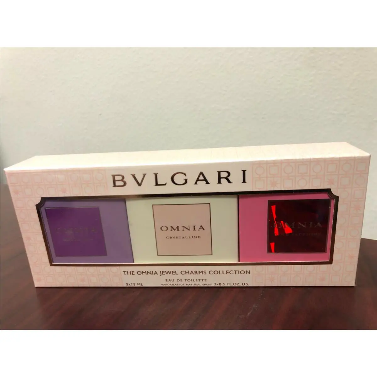 The Omnia Jewel Charms Collection 3 Bvlgari Omnia SET:0.5 oz Edt Each Item Spray