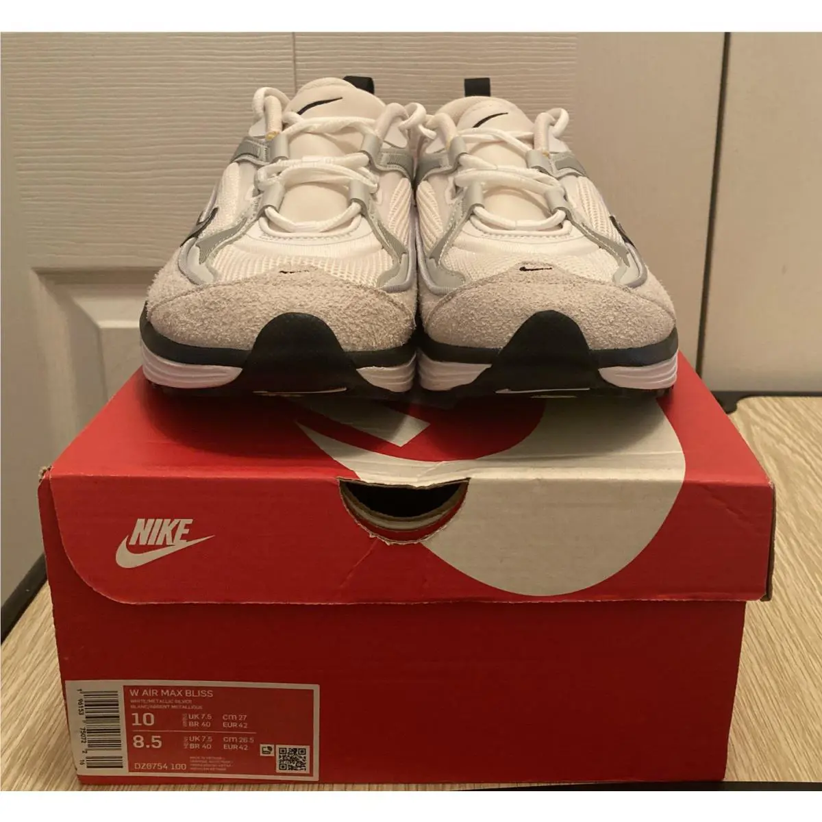 Nike shoes - Nike Air Max Bliss - Air Max Bliss - DZ6754-100 - White 0