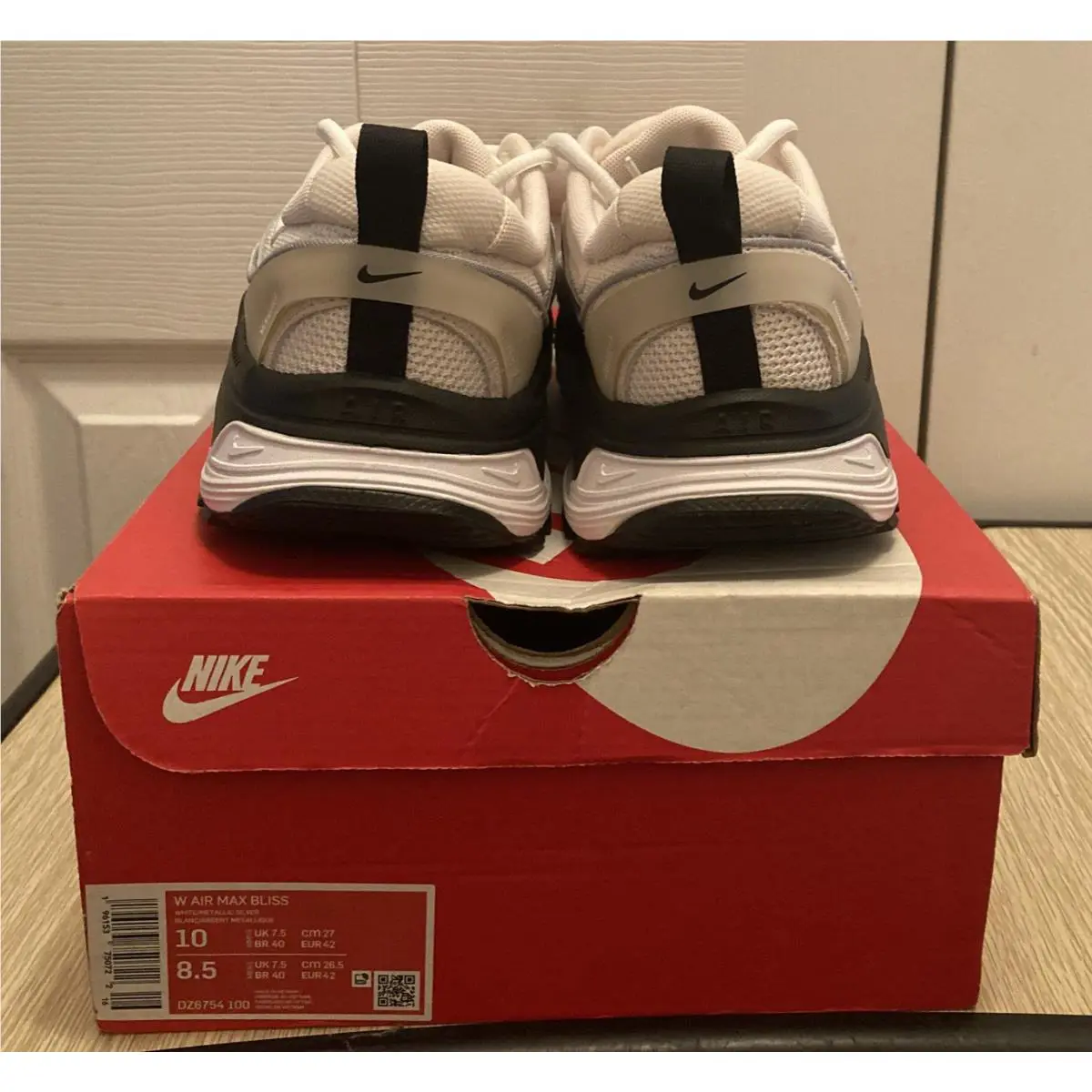 Nike shoes - Nike Air Max Bliss - Air Max Bliss - DZ6754-100 - White 1