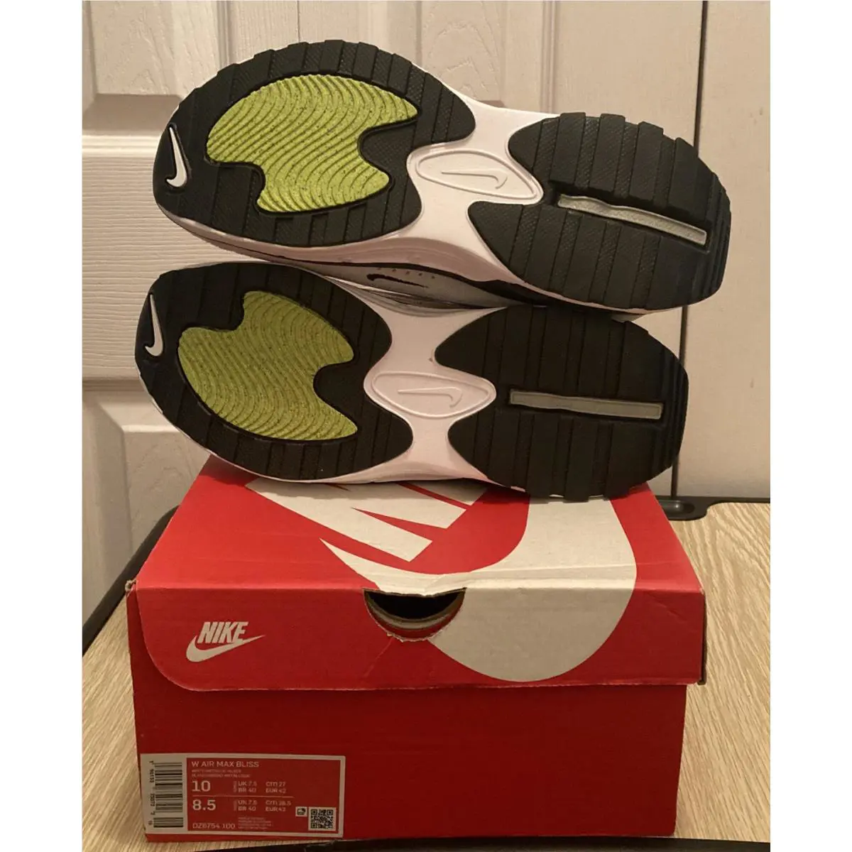 Nike shoes - Nike Air Max Bliss - Air Max Bliss - DZ6754-100 - White 3