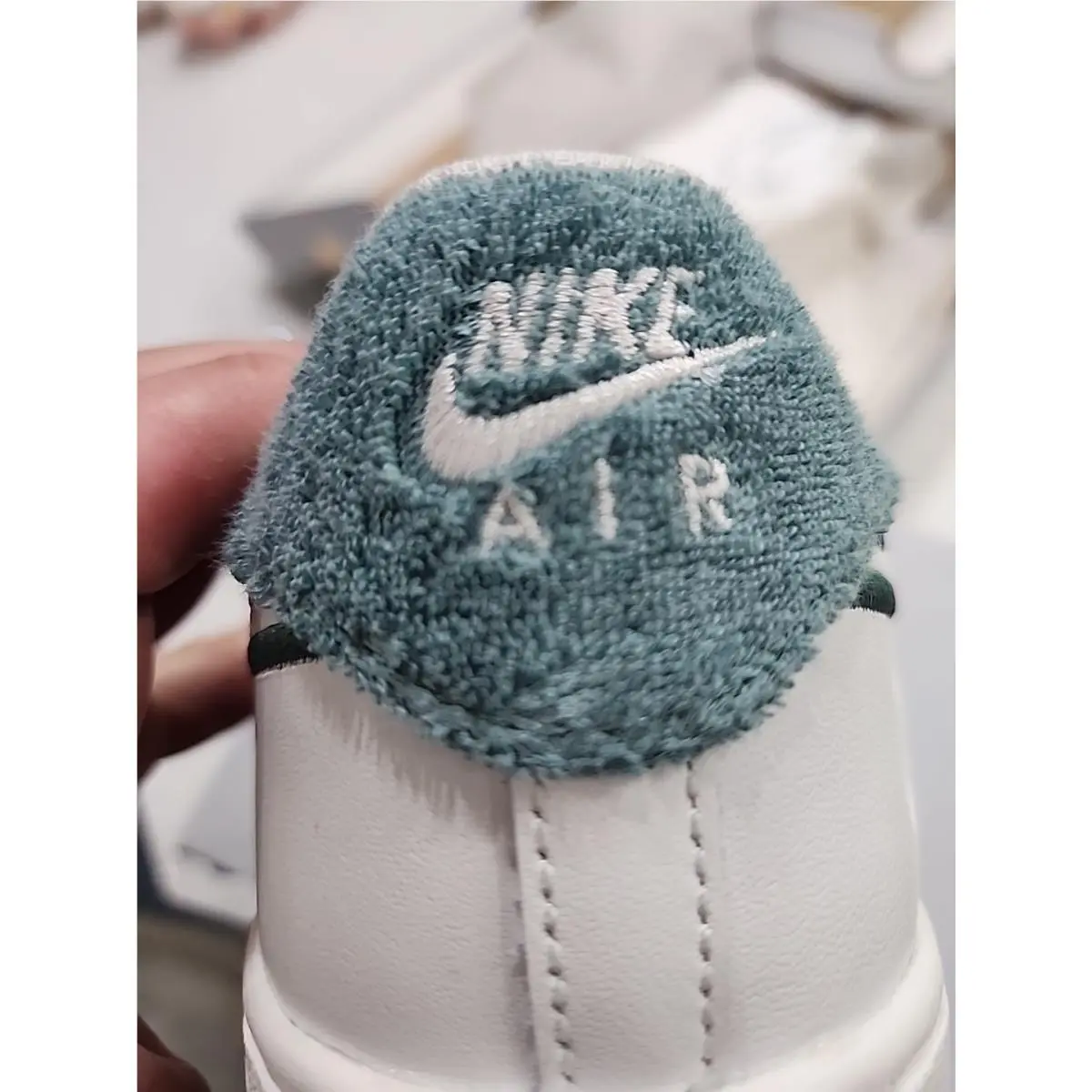 Nike shoes - Air Force 1 LV8 3 (GS) - White (UPC: 197594254978) 3