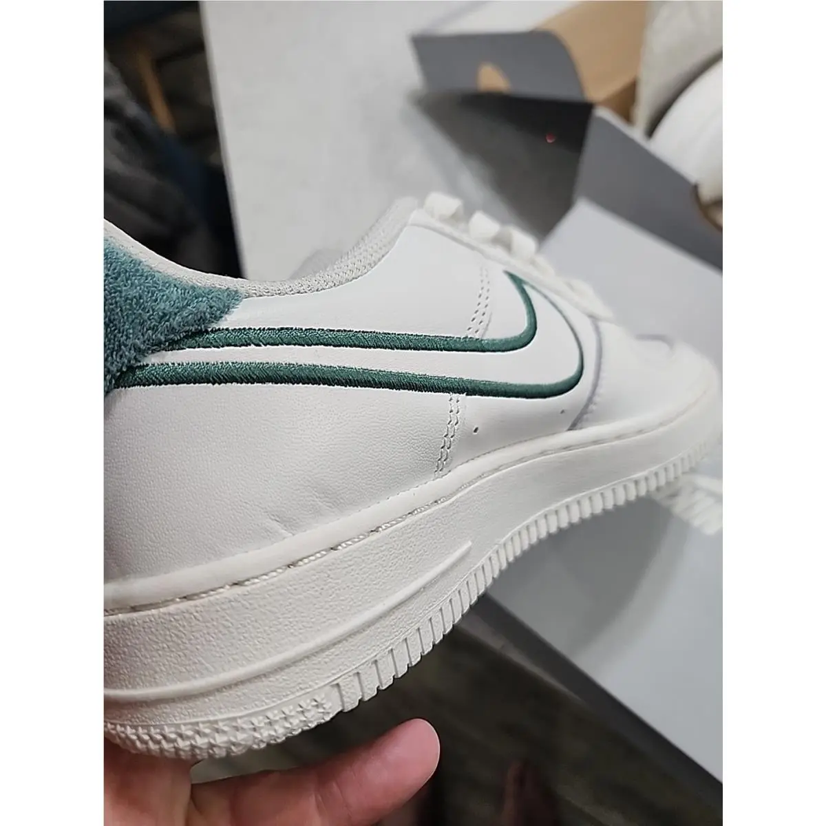 Nike shoes - Air Force 1 LV8 3 (GS) - White (UPC: 197594254978) 5