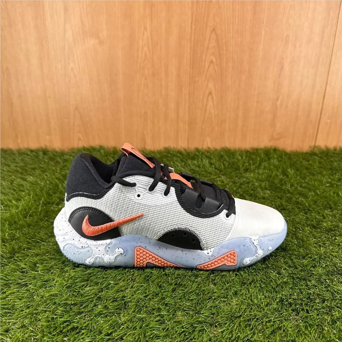 Nike shoes - Nike PG 6 - DC1974-100 - White (UPC: 0195866147454) 1