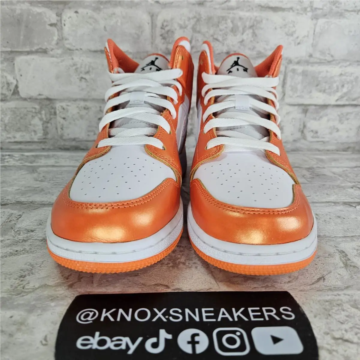 Nike shoes - Air Jordan 1 - Air - Orange 0