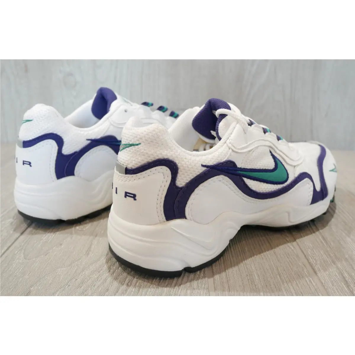 Nike shoes - Nike Air Windrunner - Air Windrunner - White 2