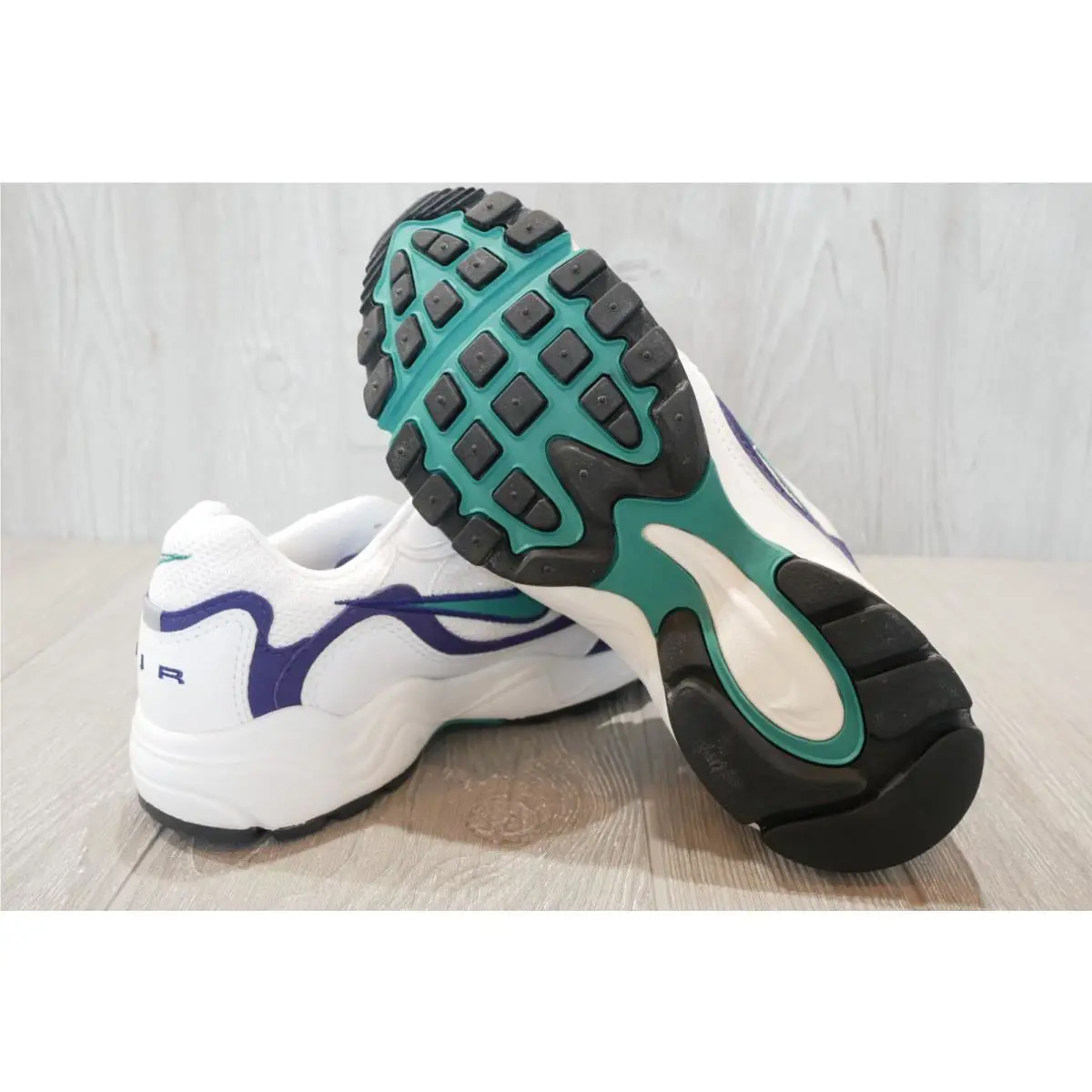 Nike shoes - Nike Air Windrunner - Air Windrunner - White 4