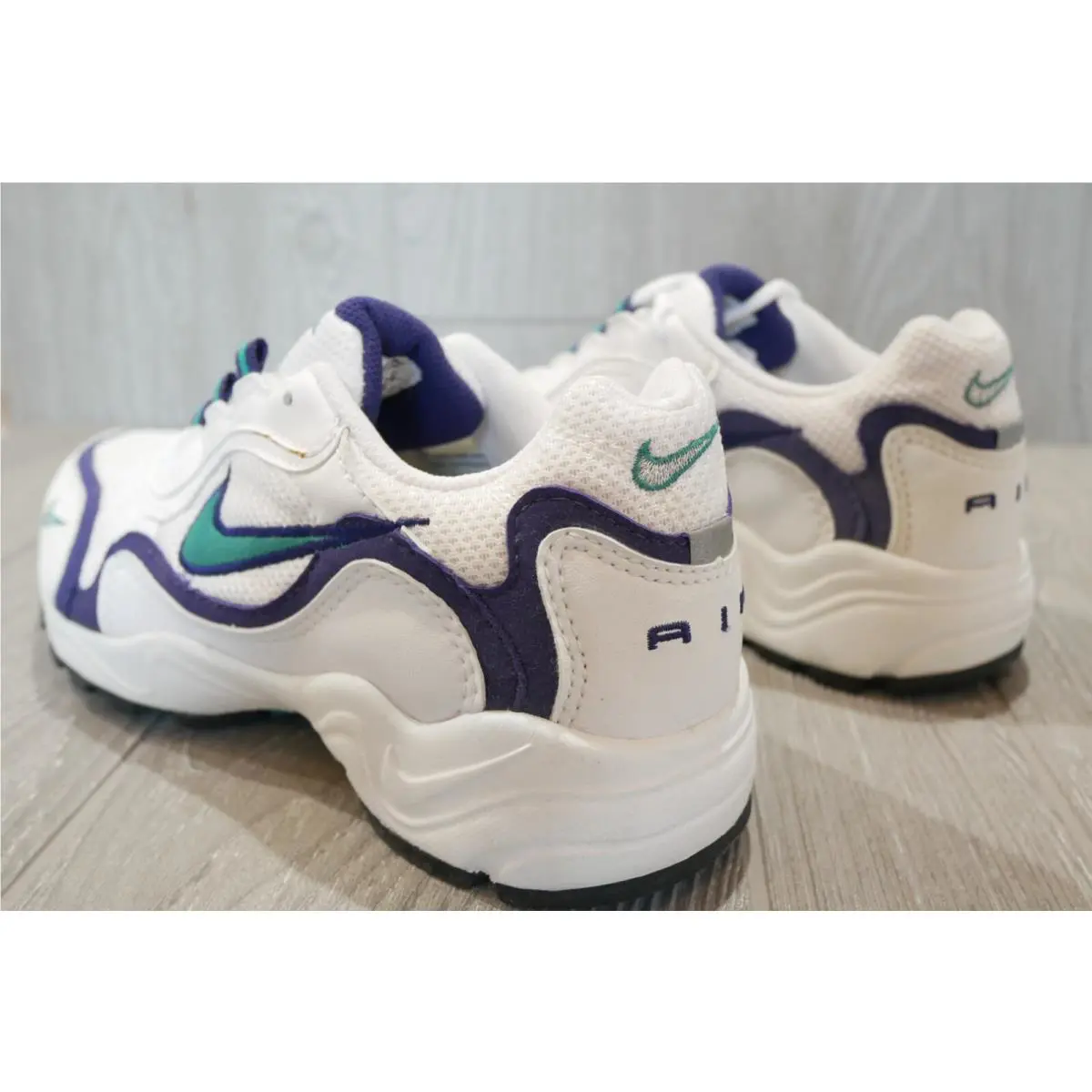 Nike shoes - Nike Air Windrunner - Air Windrunner - White 3
