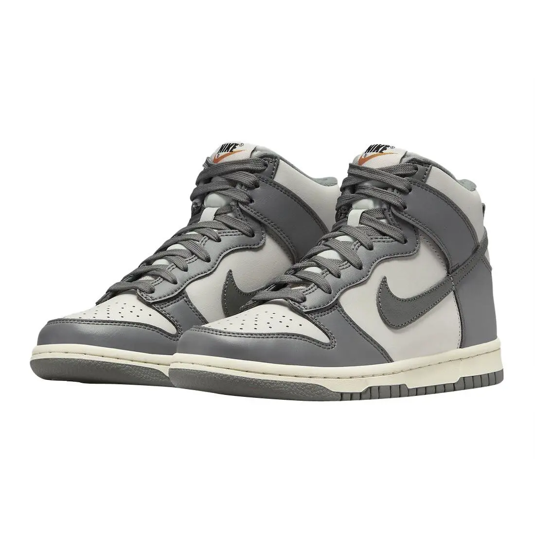 Nike Dunk High SE GS Big Kids US Size - 6.5 Y Style DM1028-001