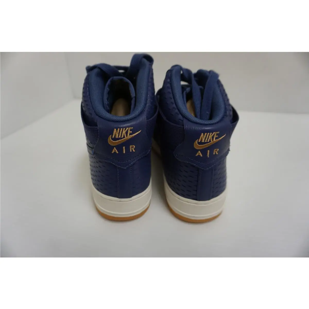 Nike shoes - Purple (UPC: 091202865443) 1