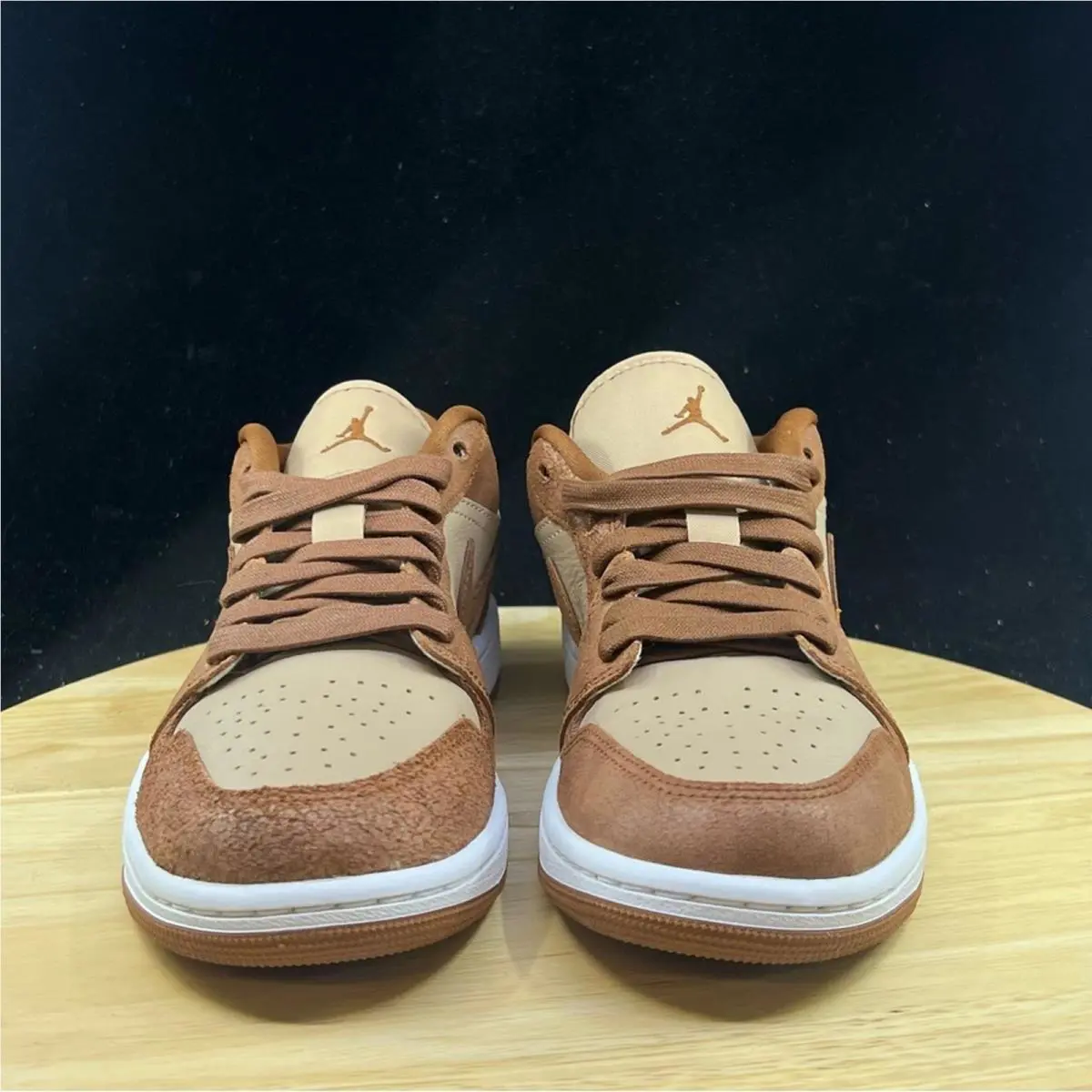Nike shoes - Brown 5