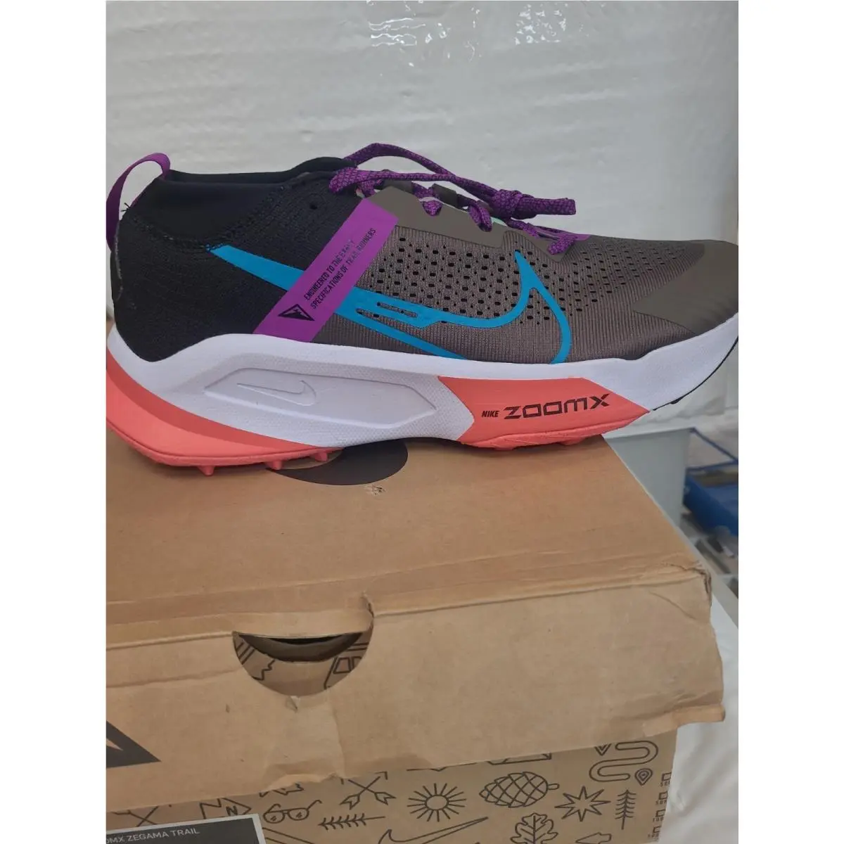 Nike Men’s Zoomx Zegama Trail Running Shoe Ironstone/lazer Blue-black Size 10
